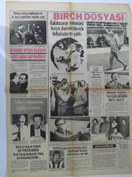 12 Şubat 1974 - Tercüman Gazetesi - Olayları tatlıya bağlamak için iki taraf yöneticileri toplantı yaptı - Çobanlı arayı bulmak için çaba sarf ediyor - Brian Birch dosyası - Galatasaray antrenörü hırçın davranışlarıyla futbolcularını yaktı - Galatasaray Başkanı Mustafa Pekin: ''Birch'in mukavelesini yenilemeyeceğiz'' dedi - Emin Cankurtaran  -Bolu olayına seyircilerin katılmaması tek şansımızdır - Gazete tam değildir sadece 2 sayfası mevcuttur - Tek yaprak 2 sayfadır