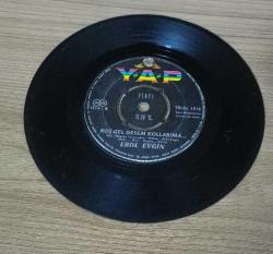 EROL EVGİN-KOŞ GEL DESEM KOLLARIMA