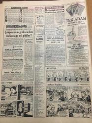 HÜRRİYET GAZETESİ 9 KASIM 1965 YIL :18 SAYI :6297--Çete reisi ,bir karakolun kaldırılması için Siirt Valisine ihtar Mektubu yolladı ---Üsler meselesi meclis te ağız  kavgası çıkardı --Rusya ,3 bin dolardan helikopter  teklif etti --55 Yaşındaki bir kadın ikiz doğurdu --İsim benzerliği yüzünden beş gün nezarette  kaldı --Üniversiteye giremeyen öğrencileri  zor durumda ---Kendine güvenen varsa gelip dükkanımı soysun --Celal Bayar ın  tahliye süresi 6 ay uzatıldı ---Önümüzdeki sene biraz üretim artacak ----Eski urbacı Moiz in oğlu Raul İzmir den gelin almağa geldi --Doğunun turistik Yakutiye Medresesi en kaz  yığını haline geldi --Fenerbahçe nin sadece adı kaldı --Fenerbahçe ümidini Nedim ve Selim e bağladı --Milli takım kafilesi 19 Kasım da gidiyor --Cephede çarpışan Vietnamlı cesur  kadını kocası öldürdü --Utanç Duvarı nın yerini alüminyum perde alıyor --İsveçli Açıkgöz Fizik öğretmeni yeni bir skandal ortaya çıkardı ---Moskova da bir at pazarı açıldı ---Toto da 13 maçı bir kişi bildi -
