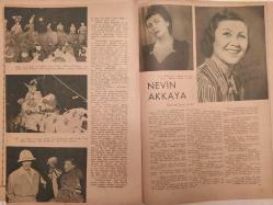Yıldız Haftalık Aktüalite Sinema Tiyatro Müzik ve Magazin Dergisi - 16 Ağustos 1952- Sayı:86 - Judith Braun - Dert Ortağı - Artist Fıkraları - Barbara Bates - Sinema Tarihi - Clark Gable - Alice Hollister - Hedy Lamarr - Cyd Charisse - Dünyanın en büyük revüsü - Kemal Baysal - Nevin Akkaya - Sermet Sami Uysal - Hollywood Kahramanları Nasıl Karşıladı? - Linda Christian - Ölüme Giden Aşk - Gece Elbisesi - Kathe De Nagy ile bir konuşma - Feridun Çölgeçen Paris'ten bildiriyor - Genç İstidatlar - Yeni Çevrilen filmler - Fuat Bostanoğlu - Aralay Akta - Cemalettin Man - Şinası Özünözü - Tokalon Cilt Kremi reklamı fotoğraf ve haberi - Dergi Tam Değildir Sadece 20 Sayfası Mevcuttur