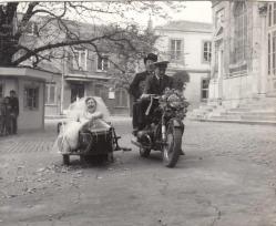 Bilen Kazanıyor Filmi 1965 Oyuncular Münir Özkul Öztürk Serengil Gönül Yazar Hulusi Ketmen Fotoğraf