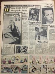 HÜRRİYET GAZETESİ 3 KASIM 1965 YIL :18 SAYI :6291---AP Ortak Grubu ,Demirel e Güven Oyu Veriyor --Denizden çıkarılan ceset eniştesine aitmiş --İnönü ,AP nin ilk günlerdeki tutumunu övdü ---Cinnet getiren köylü 3 çocuğunu  balta ile parçalayıp  öldürdü --Nişanında aşka gelip silah atan genç  katil oldu ---Her işini  gören 4 sekreterle  dolaşan Turizm uzmanı şehirlere değer biçiyor ---Başkan Johnson damat a  hayır dedi : Sebep : Kızının nişanlısının az maaşlı bir memur  olması --Kamyona çarpan otobüsün dokuz yolcusu öldü --Barbara Hutton 2 milyon liraya satın aldığı elmasa  7. kocasının adını verdi ---Kaçak yapılan inşaatlar Belediyece  yıktırılacak ---Cezayir Asya -Afrika konferans  tehir edildi ---Göztepe -1860 Münih ile karşılaşıyor ---Fenerbahçe ve Beşiktaş pazar günkü maç için dün  çalıştılar ---Başbakan Demirel :Amatör  Sporculuk Teşvik Görecektir --Milli Takım ,bugün G.Birliği ile oynuyor --Meksikalı bir genç ,deney için önüne gelen kızı öpmeğe kalkınca karakolu boyladı ---