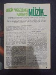 Bravo Dergisi - Mayıs 1984 - Yıl 4 - Sayı 35 - Yonca Aydın - Sally Lansdale - Çelik Gülersoy - Jale Efecik - Metin Akpınar - Halit Refiğ - Ahmet Dizdar - Erman Şener - Melih Kibar - Lütfü Tınç - Zülal Antikacıoğlu - Agah Özgüç - Hasan Kurbanoğlu - Firuzan Gürbüz - Roberto Granata - Haydar Dümen - Hakkı Alacakaptan - Ergun Hiçyılmaz - Zeynep Sirer - Bedri Zenginkuzucu - Hakkı Alacakaptan - Neşe Gençosman - Metin Akpınar - Zeynep Sirer - Lütfü Tınç - Çelik Gülersoy - Hasan Kurbanoğlu fotoğraf ve haberi - Tam Takım Dergi