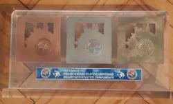 İSTANBUL BALKAN YILDIZLAR ATLETİZM ŞAMPİYONASI  2017 MADALYON SETİ MİKA KAİDESİNDE