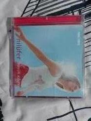 NİLÜFER BÜYÜK AŞKIM CD ambalajında