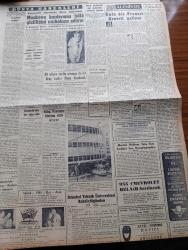 Cumhuriyet Gazetesi - 26 Kasım 1960 - Kurucu Meclis'le Birlikte Siyasi Faaliyetlere Müsaade Edilecek - Parti Kontenjanında Milli Birlik Komitesinin Tadil Yapması Muhtemel Görülüyor -  Düşük Başbakan Adnan Menderes İle Müsteşarı Örtülü Ödenek Davasında Fotoğraf - Adnan Menderes'in Müşkül Durumda Kaldığı Dava Örtülü Ödenek Davası- Önünüzdeki Yıl İçinde 500 Milyon Dolarlık İthalat Yapacağız - Affedilen Profesörler İşinde Son Durum - 10. Köy Yazan Fakir Baykurt Yazı Dizisi - Kurucu Meclis Yazan Doçent Doktor İsmet Giritli - Komünist Liderlerin Zirve Toplantısı - 35 Milyon Sterlin Sermaye İle Bir Arap Tanker Filosu Kurulacak - Elizabeth Taylor Sıcak İklimli Bir Yere Gidiyor - Başkasının Günahı Çizen Yves Sayol - Bay Oscar Karikatür - Fenerbahçe Edirne'de 4 1 Galip - A Milli Maçında Dört Oyuncu Değişebilecek - 1960 Fransa Bisiklet Turu Şampiyonu Gastone Nencini İyi Bir Ressamdır - Galatasaray Bugün Ali Sami Yen Stadında Mecidiyeköy İle Oynuyor - Boksör Sonny Ray Mağlup - Nivea Krem