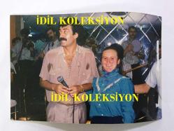 Efemera - MÜSLÜM GÜRSES'İN ORİJİNAL FOTOĞRAFI - 15 x 10 cm EBADINDA - MÜSLÜM GÜRSES, ŞERİFE ŞİŞMAN FOTOĞRAFI - kitantik - kitaLog