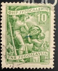 Yugoslavya Pulu - Yugoslavia Stamp - Mektup Zarfından Kesilmiş  / Postadan Geçmiş Pul Filateli - Damgalı - MEYVE TOPLAYAN İNSANLAR TEMALI PUL , 10 PARA - YABANCI PULLAR -NOSTALJİK DOĞUM GÜNÜ HEDİYESİ