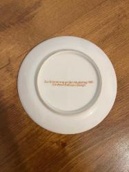 Anneler Günü 1982 anısı porselen tabak