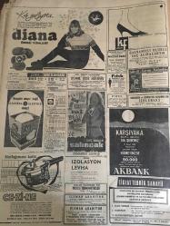 HÜRRİYET GAZETESİ 10 KASIM 1966 YIL :19 SAYI :6658--Cahide Sonku Kayıp --Atatürk ü Milletçe Anıyoruz ---Manisa soyguncularından  üçü silahları ile yakalandı: İçişleri Bakanı :Sükan :Asayiş Mükemmel Değil Dedi --- Hepsi Mardinli olan şakilere bir kadın silah temin etmiş --Hukuk Fakültesinin  Boykotçu  Talebeleri Dün Yine Sınıfları Bastı ---Amerikalı doktorları suçlayan  ortopedistler  hastaneye gelenleri muayenehanelerine  çağırmış --Harita -Planlama ve İmar Müdürlüğü Birleştiriliyor ---Amerikalı Barış Gönüllüleri bir hafta içinde Gine den  çıkarılıyor ---Ocak :Yenal Genel Müdür Olacak ---Metin ve Turgay pazar günü oynatılmıyor ---İrlanda milli maçına Rusya tertibi çıkacak --Suat ın mecburi izni dün kaldırıldı --Radoviç sakat --Müsabaka esnasında çiklet  çiğnenmesi ölüme sebep oluyor ---Onu andığımız günde --