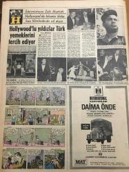 HÜRRİYET GAZETESİ 6 AĞUSTOS 1968 YIL :21 SAYI :7283--İsraillilerin son hava hücumunda 28 Ürdünlü öldü ---Almanya da günün konusu olan cinayet :İki sevgili öldürüldü ---Katil bir Türk Mü ?--Demirel : Sola zemin sağlayan  CHP gaflet  içinde --600 öğrenci ihtisas için yurt dışına gönderilecek --Kuluçkaya  yatan  bir Hint horozu 17  civciv  çıkardı ---Küçük bir uçağın çarpıp motoruna takıldığı  dev uçak normal iniş yaptı ---Büyük Tiyatro Nejat Uygur --Türkiye Futbol Birliği İçin İlk Adım Dün Atıldı --Ahmet Ayık ense çekince  Necdet Tosun imdat dedi ---İzmirspor u sevindiren goller Altınordu  yu fena karıştırdı --Hollywood lu yıldızlar Türk yemeklerini tercih ediyor --Nixon un ilk turda başkan olması bekleniyor ---İstanbul da kaybolan kız ,10 çocuklu tüccarla İskenderun da görüldü --Biberi tarikatının kadın reisi ,polis ile birlikte suçlu avına çıktı --Misafirini ağırlarken çıldıran kadın komşusunu  öldürdü --Gençler hücuma geçince polisten  yardım istedi --