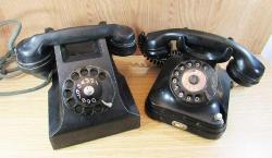 AnTiKa ÇEVİRMELİ SiYaH BAKALİT TELEFONLAR......2 ADET(Bakımlık)