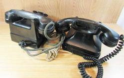 AnTiKa ÇEVİRMELİ SiYaH BAKALİT TELEFONLAR......2 ADET(Bakımlık)
