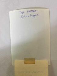 EFSANE MÜZİK GRUBU BEYAZ KELEBEKLER'İN ÇOK NADİR İKİLİ ORİJİNAL FOTOĞRAF SETİ, 12 x 9 cm EBADINDA, SİYAH & BEYAZ - GRUBUN GENÇ ÜYESİ RIDVAN BAYKUŞ TAKIM ELBİSESİYLE GÜLÜMSERKEN ÇEKİLMİŞ 2 ADET FOTOĞRAFI