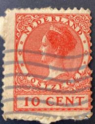 Hollanda Pulu - Nederland Stamp -  Mektup Zarfından Kesilmiş  / Postadan Geçmiş Pul Filateli - KRALİÇE TEMALI HOLLANDA PULU , 10 PARA - YABANCI PULLAR-NOSTALJİK DOĞUM GÜNÜ HEDİYESİ
