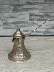 Eskilerden Kabartma İşçilikli Bakır Kapaklı Kahve Cezvesi