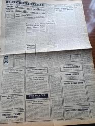 Cumhuriyet Gazetesi - 20 Temmuz 1962 - Astar Ve Yüz Hikayesi Yazan Nadir Nadi Köşe Yazısı - Konya Ovasının 2 Milyon Dekarı Kumlar Altında Hicret Başladı - Akçay Plajında Sazlı Sözlü Bir Yürüyüş Yapıldı - Siirt Dağlarına Sığınan Koçeroyu 500'den Fazla Jandarma Takip Ediyor - İETT Borcunu Ödemezse Tesislere El Konacak - Cemal Gürsel Dün Sezai Okan'ı Kabul Etti - Sosyalist Bir Partinin Nüvesini Teşkil Edecek Bir Cemiyet Kuruluyor - Gecenin Ucundaki Işık Yazan Peride Celal Yazı Dizisi - Kahrolası Sanşo İlhan Selçuk Köşe Yazısı - İlim İmamlığı Ve Batı Yazan Cahit Tanyol - Burhan Felek Köşe Yazısı - İğneler Yazan Adalet Cimcoz - Bay Oscar Karikatür - Profesör Nümbüs'ün Maceraları Çizgi Roman - Resimli Roman Melun Kız Çizen Yves Sayol Yazı Dizisi - Metin Oktay'ın İşi İçin İtalya'ya Giden Galatasaray Kulübü Başkanı Ulvi Yenal - Cezmi Or Yarışlarına Bu Yıl 61 Yabancı Atlet Katılacak - Fenerbahçe Transfer Faaliyetini Kapatıyor - Uzun Atlamada Rakipsiz Amerikalı Boston - Grundig Radyo