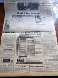 Cumhuriyet Gazetesi - 26 Temmuz 1962 - Ortak Pazar Merkezinde Daimi Bir Temsilcilik İhdas Ediyoruz - Hububat Rekoltemiz Geçen Yıla Nazaran 2.1 Milyon Ton Daha Fazla - Yeni Gümrük Kanunu Eylül Başında Meclise Veriliyor - Koçero Jandarmaların 20 Metre Yakınından Kaçmıştı - Eşkıya Ülkesi Doğu Dağlarında 2 Röportaj Yapan Erol Dallı Yazı Dizisi - The Times'in Türkiye İle İlgili Makalesi -  İçişleri Bakanı Sahir Kurutluoğlu Eşkıya Bertaraf Edilecektir Dedi - İçimizdeki Şeytan Yazan İlhan Selçuk Köşe Yazısı - Gecenin Ucundaki Işık Yazan Peride Celal Yazı Dizisi - 1962 1963 Yunus Nadi Armağanı Makale Yarışması liberalizm mi Sosyalizm Mi Yazan Hakkı Göğez - Ben Bella'cılar Cezayir'de Askeri Bir Hükümet Darbesine Teşebbüs etti - Günde 200 Bin Şişe Bira İstanbul'a Kafi Gelmiyor - Kıbrıs Sigara Fabrikasının İnşaatı Tamamlanıyor - Bay Oscar Karikatür - Profesör Nümbüs'ün Maceraları Çizgi Roman - Jane'in Kızı Çizgi Roman - Resimli Roman Melun Kız Çizen Yves Sayol - Metin Oktay'lı Galatasaray Foto