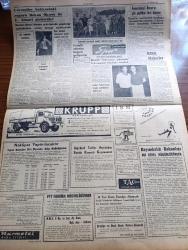 Cumhuriyet Gazetesi - 12 Temmuz 1962 - Nadir Nadi Köşe Yazısı - Başbakan İsmet İnönü Erzurum'a Kısmen Kendi Kullandığı Uçakla Gitti - Türk Silahlı Kuvvetleri Komuta Kademelerine Tayinler Yapıldı - Ankara'da Üç Ayrı Ağır Ceza Mahkemesi 57 Demokrat Parti İleri Gelenini Yargıladı - Avrupalılar Amerikan Televizyon Yayınını Dün İlk Defa Takip Ettiler - Bütün Öğretmenlere Komünist Diyen Senatör Ömer Lütfü Bozcalı - Cezayir'de 300 Müslümanın İdam Edileceği Açıklandı - İlhan Selçuk Köşe Yazısı - Gecenin Ucundaki Işık Yazan Peride Celal Yazı Dizisi - İstanbul Üniversitesi Nasıl Açılmıştı Yazan Emin Ali Çavlı - İspanya Diktatörü Franco Halefini Tayin Etti -  Uzun Ömürlü Bir Bahçe Çiçeği Floks Yazan Mevlüt Baysal - Bay Oscar Karikatür - Resimli Roman Melun Kız Çizen Yves Sayol Yazı Dizisi - Fenerbahçeli Kaleci Özcan Şengül'ün Gün Geçtikçe Fiyatı Düşüyor - İsrailli Atletler Bugün Geliyor - Fenerbahçe Atletizm Pisti Tamamlanıyor - Galatasaray Metin Oktay Meselesini Halledecek - Atlet Gürkan Çevik