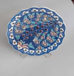 Kütahya kabartmalı Çini