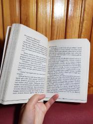 FREDDY'NİN PİZZA DÜKANINDA BEŞ GECE 2. KİTAP - ANORMALLER