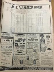 HÜRRİYET GAZETESİ 15 HAZİRAN 1967 YIL :19 SAYI :6809--8 ler ,58 ler oldu --Sunay Ankara ya döndü ---kesik baş üzerinde yapılan ilk otopsi cinayet  ihtimalini kuvvetlendirdi--Taş yürekli anaların bıraktığı  iki yavruya polis mama  pişiriyor --Katil Ali polisin  yanından fırlayıp  kendini  denize attı --İşçiler için sigortadan  ayrı olarak yardım kurumu kurulacak ---Bir kadın uğruya  yuvasını yıktığı dostunu tabancayla  yaraladı---Bakanlık İETT idaresine 300 yeni otobüs  alıyor---Almanlara göre Türkiye turist cenneti ---Spayiçson ihtarı çekti ---Gümüşdere  ilk defa spor fotoğrafları sergisi açtı --Fenerbahçe  İzmir e gitti --Feriköy -İzmirspor oynuyor --Yılda ne kazanıyorlar ? Avrupa nın en pahalı şarkıcıları --Milko Skofic güzel Gina yı bu kız için  bırakıp gitti --Sahte  ilkokul diplomalı 6 din adamı  tevkif edildi ---Adenauer in sağlık durumu çok ağır ---