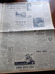 Cumhuriyet Gazetesi - 17 Aralık 1960 - Kurucu Meclis Kanunu Dün Meriyete Girdi - Nüfus Artışı İle İlgili Seminer - Şeyhlerle Ağaların Nakilleri Başladı - Yugoslav Peter Zaroviç Tankeri 48 Saat Yanacak - Topkapı Hadiseleri Duruşmasında Gazeteciler Şahitlik Ettiler -  Ege Üniversitesi Öğrencileri De Cezayir Olaylarını Protesto Ettiler - Orman Yakma Ve Irza Geçme Suçları Kanun Tasarısı Milli Birlik Komitesi Genel Kurulunda - 10. Köy Yazan Fakir Baykurt Yazı Dizisi - Atatürk'ün Akaretlerde Oturduğu Ev - İsrail'de Nükleer Bomba Yapacak Duruma Gelmiş - Apikoğlu Sucuk - Ünlü Opera Sanatçısı Maria Callas fotoğraf - 1959 1960 Yunus Nadi Armağanı Dil Davamız İkinci Büyük Atılım Yazan Cemal Gürlek - 1958 Dünya Kupasını Kazanan Takım Brezilya Fotoğraf - Gündüz Kılıç'ın Unutamadığı An - Jeppson'a Göre En İyi 10 Takım - Atletico Madrid Garincha'ya 1,5 Milyon Veriyor - Fenerbahçe Feriköy Maçı - Galatasaray Kasımpaşa Maçı