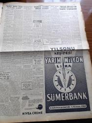Cumhuriyet Gazetesi - 31 Ekim 1960 - Sabıkların Müsadere Edilecek Servetleri - Adnan Menderes'in 2,485,528 Liralık Servetinin % 53'ü Gayrimeşru - Ahmet Salih Korur - Hasan Polatkan - Affedilen Öğretim Üyeleri Sebep Açıklansın Diyor - Ege Üniversitesi Rektörü Profesör Mustafa Uluöz İstifa Etti - Bebek Davasına Bugün Başlanıyor - Bebek Davasında Dinlenecek Olan Ayhan Aydan İstanbul'a Geldi - Ankara Üniversitesi Rektörü Suut Kemal Yetkin Nasıl İstifa Etti - Sabah Şarkıları Yazan Taylor Caldwell Yazı Dizisi -  Cumhuriyet Amerikan Seçimlerinde Yazan Doğan Nadi Köşe Yazısı - Fidel Castro Amerika'yı İtham Ediyor - Patti Çizgi Roman - Burhan Felek Köşe - Resimli Roman Başkasının Günahı Çizen Yves Sayol - Karakucak Birinciliği Bitti Amasya Bölgesi Türkiye Şampiyonu - Boks Şampiyonası Yapılacaktır - Vefa İle PTT Golsüz Berabere Kaldı - Spor Toto Tahmin - Beşiktaş 0 Feriköy 0 -  Ford - Eyüpspor 3 Beylerbeyi 1