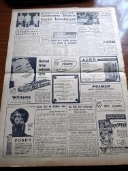 Cumhuriyet Gazetesi - 5 Kasım 1960 - Hasan Polatkan'ın Yolsuzluk Davasına Dün Sabah Başlandı - Hasan Polatkan Ve Vinileks Şirketi Ortakları Bütün İddiaları Reddettiler - Vinileks Yolsuzluğu Sanıkları Yassıada'daki Dünkü Duruşma Sırasında Sanık Mahallinde Fotoğraf - Yassıada İntibaları Yazan Yaşar Kemal - Yassıada'yı İdare Edenler Yassıada Kumandanı Yarbay Tarık Güryay - Türkiye Nike Füze Taburu Amerika'da Başarılı Atışlar Yaptı Ve Döndü - Rusya'da Hükümet Darbesi Söylentileri - Sabah Şarkısı Yazan Taylor Caldwell Yazı Dizisi - Amerikan Seçimlerini Kim Kazanacak - Fransız Müslüman Mebusların Teklifi De Gaulle Derhal Cezayir İle Müzakerelere Girişmelidir - At Yarışlarını Belediyeler Tertip Edecek - Milli Birlik Üyesi Kurmay Albay Alparslan Türkeş Bir Konferans Verdi - Başkasının Günahı Çizen Yves Sayol - İstanbul Ankara Radyosu Programı - Yelkende Büyük Temaslar Yunan Veliahtı Constantin Geliyor - Her Şeye Rağmen Dev Basketbol Maçı Fenerbahçe Galatasaray - Şeref Görkey Beşiktaş'a Menajer