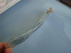 EZİLMİŞ FORMUNDA CAM ŞİŞE ( YENİ RAKI / Bozcaada ) - KOLEKSİYONLUK NADİR DEKORATİF OBJE