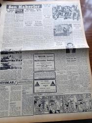Vatan Gazetesi - 26 Ekim 1954 - Hürlerin Bayramı Yazan Ahmet Emin Yalman Köşe Yazısı - İstanbul Belediye Başkanı Şubat'ta Seçilecek - Tito Rus Siyaseti Değişti Diyor - Amerika'da Türkiye'ye İhracat Yapacakları Kredi Açılıyor - Yeni Verem İlacının Tecrübesi Ümitli - Kürtaj Davasına Dün Yeniden Başlandı - Kıbrıs Meselesi Avam Kamarasında - Otomobil Sevdası Yazan İsmail Ateş Yazı Dizisi - Florence Nightingale'in Geliş Yıldönümü Programı - Hoş Memo Karikatür - Gölpazarında Uçan Puro Görüldü - Kleopatra Yazan Emil Ludwig Yazı Dizisi - Pasolar Tek Tip Olacak - Galatasaray Amatör Muhtelit Bugün Karşılaşıyor -  Sinema Tenkidleri Yazan Oktay Akbal - Dünya Basketbol Şampiyonası - Elektrik Ampulünün İcadının Yıldönümü - Hitler'in Doğduğu Ev Yine Meyhane Oluyor - Ankara İstanbul İzmir Radyosu Programı - IFA Dizel Kamyonlarımız - Arı Bisküvileri - Berta Yağ - Yuvanızı Zevkinize Göre Rübi Süsler - Ölüm Hücresi Adlı Eserin Yazarı İdam Mahkumu Chessman'ın Son Talebi De Reddedildi - Nedim Ökmen
