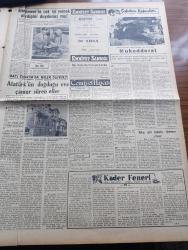 Vatan Gazetesi - 25 Kasım 1954 - Şiddet Ölümdür Yazan Ahmet Emin Yalman Köşe Yazısı - Demokrat Parti Grubuna Dünya İçin Bir Takrir Verildi -  Yazar Bedii Faik'in Avukatları Tevkife İtiraz Ettiler - Ali İhsan Göğüş 12 Ay Hapse Mahkum Oldu - Falih Rıfkı Atay Beraat Etti -  Akis Dergisi Mecmuası Yazı İşleri Müdürü Metin Toker'in İfadesi Alındı - Kütahya Şeker Fabrikası İşletmeye Açıldı - Eskişehir Kömürsüzlükten Sıkıntı Çekiyor - Toynbee'nin Tarih Felsefi Yazan Niyazi Berkes - Birleşik Amerika Komünist Çin'i Protesto Etti - Müslüman Kardeşler Reisi Mustafa Sbai Suriye'de Saraydan Kovuldu - Hilton Oteli Baharda İşletmeye Açılıyor - Kleopatra Yazan Emil Ludwig Yazı Dizisi - Atatürk'ün Doğduğu Eve Çamur Süren Eller - Kader Feneri Yazan Jean Martet Yazı Dizisi - Fenerbahçe Emniyeti 4 0 Mağlup Etti - Vörös Lobogo Bugün Galatasaray İle Oynuyor - Bu Haftaki Futbol  Maçları - Edison Ampul - Mayer Trençkot - Good Year Lastikleri - Upo Çamaşır Makinası - Kassbohrer Treylerleri