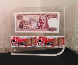 MEHMET AKİF ERSOY İSTİKLAL MARŞININ 100. YILI 2 ADET PULU 7. EMİSYON 100 LİRA VE MIKNATISLI ŞEFFAF PLEKSİ 16X15 CM HEDİYELİK (RESİMDEKİ ÜRÜN GÖNDERİLECEKTİR)