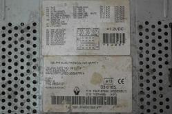 RENAULT OTO TEYP RADYO CD ÇALAR ORJİNAL TEMİZ 2.EL ÜRÜN