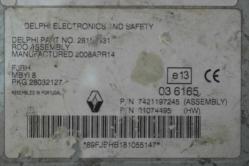 RENAULT OTO TEYP RADYO CD ÇALAR ORJİNAL TEMİZ 2.EL ÜRÜN