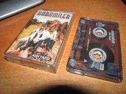 HARAMİLER  ALIN YAZISI   KASET