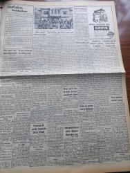 Vatan Gazetesi - 19 Ekim 1954 - Berrak Bir Konuşma Yazan Ahmet Emin Yalman Köşe Yazısı - Orta Şark Paktı İçin Türkiye Ve Irak Elbirliği İle Çalışacaklar - Dünya Güzeli Seçimi Sürprizle Neticelendi - Londra'daki Güzellik Müsabakasına İştirak Eden Güzeller Fotoğraf - Mısır Güzeli Antigone Kraliçe Seçildi - Irak Başvekili Nuri Sait Paşa Dün Basına İzahat Verdi - Amerika'nın Pakistan'a Yardımı Az Görüldü - Kömür İşletmesi Müstakil Olacak - Otomobil Sevdası Yazan İsmail Ateş Yazı Dizisi - Sirkecideki Beşir Kemal Eczanesi Sahibi Kalp Krizinden Öldü - Nehru Ve Ho Şi Minh Dün Görüştüler - Hoş Memo Karikatür - Kleopatra Yazan Emil Ludwig Yazı Dizisi - 1953 Türkiye Güzeli Ve Film Yıldızı Belgin Doruk Puro Tuvalet Sabunu Kullanıyorum Diyor - Fotoğraflarla Haberler - Kader Feneri Yazan Jean Martet Yazı Dizisi - Çingeneler De Hükümet Kurmak İstiyorlar - Güreşçi Hasan Gemici Antrenör Oldu -  Çek Atlet Emile Zatopek Brezilyaya Davet Olundu