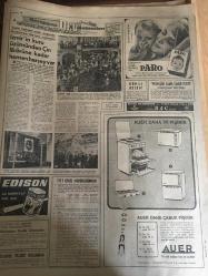 HÜRRİYET GAZETESİ  23 ŞUBAT 1966 YIL :18 SAYI :6401---Servet Transferi Önleyen Tasarı Kabul Edildi ---Akıl hastası iki kız mahkeme  kararı ile  kısırlaştırılıyor ---Öğrencilerin bıçak ve sopalı kavgalarında 7 ağır  yaralı var ---Toto da 12 bilenler 20 bin alacak ---Tatvan Yatılı Bölge Okulunun Açıklaması --Ahmet  İbrahimoğlu  paramı  döviz olarak  getirirsem  milyonlarca  lira zararım  olur  diyor ---İki çocuklu yakışıklı  imamı  metresi kaçırmış --Avukat  olacaklar  iki yıllık stajdan sonra bir imtihana  tabi tutulacaklar --Tekel Bakanı  bazı milletvekilleri de kaçak sigara ve viski  içiyor dedi ---Hristiyanlık propagandası  yapan iki Amerikalı kız  linç edilmekten  zor kurtuldu ---Belediye işçilerine kışlık elbiseleri nihayet veriliyor --Oswald ın eski karısı Kennedy yi vuran tüfeği bir petrolcüye satmış ---Fenerbahçe Camiasında Yine Emektar Molnar İsteniyor --G.Kılıç :Karşımızda  kamçılanmış  bir Fenerbahçe bulacağız dedi ---Samsunspor  ve İzmirspor  takımları  hükmen mağlup ---