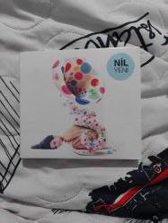 NİL KARAİBRAHİMGİL BEN BURAYA ÇIPLAK GELDİM CD ambalajında