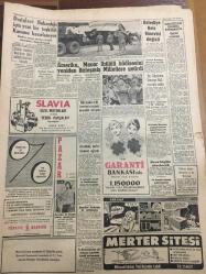 YENİ SABAH GAZETESİ 23 AĞUSTOS 1960 YIL :23 SAYI 7704---Devlet Vekili Duruşmalar 1 Ekim de Başlayabilir Dedi --Yeni bir anayasa ön  tasarısı --Araplar ,Türk tütünü alacak --Ankara da bir mobilyacı katil oldu --İzmir Barosu Gözübüyükü protesto etti --Beynelmilel Para Fonu mali tedbirlerimizi tasvip etti --Dün üç polis daha nezarete alındı --Gümrüğe gelen ev  eşyası bedelsiz  ithal edilecek --Emekli bazı subaylar  kendilerine yeni bir iş imkanları araştırıyor --Dün Trafik  kazalarında 7 kişi öldü --Dışişleri  Bakanlığı için yeni bir teşkilat kanunu hazırlanıyor --Amerika Macar İhtilali hadisesini yeniden Birleşmiş Milletlere getirdi --Belediye Reis Muavini Değişti ---Kaktüs Şekerlemesiyle Zengin Olan Amerikalı ---Müzahir Sille apandisitten hastaneye kaldırıldı --Mili Lig nihayet bu hafta başlıyor --Futbolcularımız bugün Tunus la maç yapacak --En kalabalık kafile Ruslar :374 sporcu --Fenerbahçe ,Eylül de Atina ya Çağrıldı --Bazı sularda  tifo mikrobu bulunuyor --