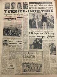YENİ SABAH GAZETESİ 20 MAYIS 1964 YIL :27 SAYI :9045--Papaz 5 kurayı askere alıyor --CHP ,AP yi his istismarı yapmakla itham etti --Gençlik Bayramı dün coşkunlukla kutlandı --Mafia nın bir kaçakçı şebekesi daha ele geçti---MP ,Devlet Şurası na Başvuruyor ---Kıbrıs ta 19 Mayıs Töreni Çok Duygulu Geçti ---İngiltere de 130 asi genç  tevkifedildi ---Bir ana -baba katili 100 yıla mahkum oldu --Sinema  :Özdemir Han ,Vurun kahpeye filminin çekimi tamamlandı --Şahane Züğürtler filme alınıyor --Ümit Milli Takımımız Bugün Bir İmtihan Veriyor --Türkiye -İngiltere --Fenerbahçe ve Galatasaray --Harris :Türkleri tanımıyorum dedi --Amatör Şampiyona Finalleri Başlıyor --Toto da 10 bilenler 99 lira alacak --Sancar : Kıbrıs Milli Bir Dava Olmuştur Dedi --