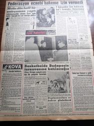 Akşam Gazetesi - 16 Aralık 1960 - Dün Saat 13,50 de Yugoslav Tankeri Peter Zoraniç Müthiş Bir Şekilde İnfilak Etti - Uçakla Petrol Söndürme Ekibi Getirildi - İnfilaktan Evlerin Camları Kırıldı - Zonguldak Kozlu Kömür Ocaklarında Grizu Faciasında Fotoğraflar - Hülagünün Gözdesi Çizen Suat Yalaz - Doğunun Kalkınması Yazan Müşerref Hekimoğlu Köşe Yazısı - Bugün Bu Gece İstanbul Etkinlikleri - Mevlana Celaleddin Rumi Mana Âleminin Padişahıydı - Günah Maskesi Aşk Ve His Romanı Resimleyen Remzi - Diyanet İşleri Başkanlığı Kuranı Tercüme Ettiriyor - Dolce Vita Canlandırıldı - Bize Barbaroslu Derler Yazan Çizen Ratip Tahir Burak - Gölgeler Ve İnsanlar Yazan Victoria Holt Yazı Dizisi - Ahmet Salih Korur Alparslan Türkeş'i İtham Etti - Burç Falınız - Federasyon Ecnebi Hakeme İzin  Vermedi - Metin Oktay Dün Hafif Bir Antrenman Yaptı - Fenerbahçeliler Can Bartu Hakkında Kati Konuştu Oynayamaz - Basketbolda Budapeşte Turnuvasında Katılacağız - Osman İncili Spor Köşe Yazısı - Merkez Hakem Komitesi