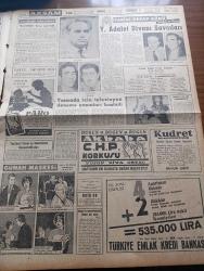 Akşam Gazetesi - 12 Ekim 1960 - Yassıada'da Duruşmaların Bazıları Gizli Yapılacak - Düşük İktidar Mensuplarının Yargılanmaları Dolayısıyla Çıkarılan Hatıra Pulları - Lise Mezunu Yedek Subay Olamayacak - Memleketi İşte Böyle İdare Ettiler -  Düşük Cumhurbaşkanı Celal Bayar İle Dışişleri Bakanı Fatin Rüştü Zorlu Bir Aleme Böyle Başlarlar Fotoğraf - Samed Ağaoğlu'nun Eşi Fotoğraf - Hasan Polatkan'ın Kardeşi Fotoğraf - Seferden Dönen Necip İpar'ın Gemisine El Konuldu - Albay İbrahim Doğan Tekel Genel Müdürü Oldu - Düşüklere Ait Resimlere 250 Bin Lira İstendi - Kızkulesi Kahramanı Çizen Suat Yalaz - Özel Ve Yabancı Okullar Üç Yıl Zam Yapamayacak- Günah Maskesi Aşk Ve His Romanı Resimleyen Remzi - Yassıada İçin Televizyon Deneme Yayınları Başladı - Geyşa'nın Hatıra Defteri Yazan Kimiko Omura Yazı Dizisi - Bize Barbaroslu Derler Yazan Çizen Ratip Tahir Burak - Kont Senlibenli Karikatür - İstanbul Ankara Radyosu Programı - Metin Oktay Cezaevinde Üç Top Patlattı İki Direk Kırdı - Spor Toto