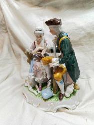 P38----ROMANTİK PORSELEN BİBLO