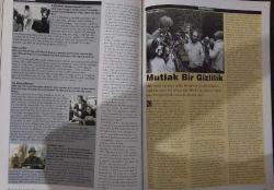 SABAH DERGİ GRUBU-SİNEMA DERGİSİ-POPÜLER SİNEMA DERGİSİ-SAYI:56-EKIM-1999-1.200.000TL-KAPAK-ÇAĞIMIZIN EFSANESİ SÜRÜYOR-STAR WARS-BÖLÜM 1 GİZLİ TEHLİKE-RUNAWAY BRIDE-ÜÇÜNCÜ SAYFA-KUBRICK'IN SON FİLMİ-GÖZÜ TAMAMEN KAPALI-TOM CRUISE-NICOLE KIDMAN-AYIN FILMLERI-INSPECTOR GADGET-SÜPER BABA-BLAIR CADISI-SWITCHBACK-BOWFINGER-NOTTING HILL-ELETIRILER-GİZLİ TEHLIKE-BAİT BİR PLAN-ÖZEL SEANS-RIDLEY SCOTT'UN YENI FILMI-GLADIATOR-HITCHCOK 100 YAŞINDA-IŞIK VE GÖLGE-ATILLA DORSAY-PROFILLER-HEATHER GRAHAM-JOHN MCTIERNAN-ADAM SANDLER-NATALIE PORTMAN-BIR SENARYO YAZMAK-INTERNET,DVD VE TV FILMLERI-SINEMA ÇIKILI-DENNIS HOPPER-KORKU GERILIMINDE REFORM-JULIA ROBERTS-HUGH GRANT-KOCAMAN BIR LABIRENT-ZEKI DEMIRKUBUZ-BÜYÜK USTADAN CİNSELLIK ÜZERINE-TÜRK SİNEMASINDA PORTAKAL MEVSIMI-36.ANTALYA ALTIN PORTAKAL FILM FESTIVALI-YEŞILÇAM YEŞILÇAM'A BAKARKEN-BIR RESIM YARATIYORUM-UĞUR İÇBAK-STANLEY KUBRICK-RUHİ SARI-BAŞAK KÖKLÜKAYA-DOĞUDAN MEKTUPLAR-ZAMANDA YOLCULUK-ARKADAŞ KURBANI-İNCE CUMALI-KÜÇÜK KELEBEK-
