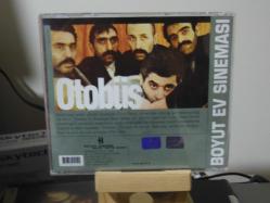 Otobüs VCD Film (Yönetmen Tunç Okan & Tuncel Kurtiz / Björk Gedda)