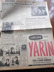 Akşam Gazetesi - 13 Kasım 1960 - Milli Birlik Komitesi'nden Antidemokratik Kanun Asla Geçmeyecektir - Harem Canavarı Kandemir Sipahipala İdama Mahkum Oldu - Balat Adalet Fabrikası Dün 780 İşçi Çıkardı - Namık Gedik'in Eşi Tertip Yoktu Diyor - Adnan Menderes Avukatıyla Görüşemediğinden Şikayetçi - 2. Davada Zeyyat Mandalinci'nin 10 Hayrettin Erkmen'in 5 Yıl Hapsi İstendi - Vietnam'daki Darbe Muvaffak Olamadı - Vehbi Koç Amerika'dan Döndü - Hülagünün Gözdesi Çizen Suat Yalaz - Ateşli Kız Gina Yazan George Albert Gley Yazı Dizisi - Radyo Tiyatro Ülkü Birliği Yazan Müşerref Hekimoğlu Köşe Yazısı - Hayalden Gerçeğe Yazan İlhan Selçuk - Alman Birlikleri Fransa'ya Girdi - Hollywood'un Kralı Clark Gable Ölümle Savaşıyor - Bize Barbaroslu Derler Yazan Çizen Ratip Tahir Burak - Burç Falı - İstanbul Ankara Radyosu Programı - Karagümrük Şekerhilal'i Mağlup Edemedi 1 1 - Galatasaray Rostov İle Karşılaşıyor - Modaspor Fenerbahçe'yi Fark Yaparak Yendi 69 55 - Milli Birlik Komitesi At Yarışı Kupası