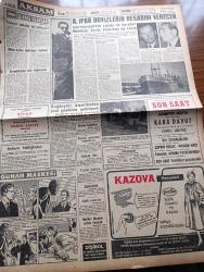 Akşam Gazetesi - 15 Kasım 1960 - Affedilenlere Yeni Görevler Veriliyor - Eski Milli Birlik Komitesi Üyesi İçin Elçiliklerde Müşavirlikler İhdas Olunacak - İpar Davası Bugün Başlıyor - İstanbul Üniversitesi 6 Bin Öğrenci Daha Aldı - İstanbul Milli Eğitim Müdürlüğüne Halis Kurtça Tayin Edilmiştir - Tapu Kadastro Okulu Öğrencileri Okulun İdaresine El Koydu - Indianapolis Belediye Başkanı Muammer Kaylan'a Şehrin Anahtarını Verdi - Amerikalı Zenci Şarkıcı Sammy Davis İle İsveçli Yıldız Mai Britt Evlendi - Hülagünün Gözdesi Çizen Suat Yalaz - Ateşli Kız Gina Yazan George Albert Gley Yazı Dizisi - İstanbul'un Sanayi Bölgesi Hududu Hereke'den Başlayacak - İpartransport'un Sahibi İle Beraber Adnan Menderes Fatin Rüştü Zorlu Hasan Polatkan da Sanık - Günah Maskesi Aşk Ve His Romanı Resimleyen Remzi - Frank Sinatra İle Kim Novak Son Günlerde Çok Sıkı Fıkı Fotoğraf - Amerika'nın Ünlü Halk Şarkıcısı Gale Storm - Fenerbahçe Beykoz Maçında Lefterin Beykozlu Kamile Yumruk Atma Hadisesi