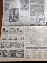 Akşam Gazetesi - 15 Kasım 1960 - Affedilenlere Yeni Görevler Veriliyor - Eski Milli Birlik Komitesi Üyesi İçin Elçiliklerde Müşavirlikler İhdas Olunacak - İpar Davası Bugün Başlıyor - İstanbul Üniversitesi 6 Bin Öğrenci Daha Aldı - İstanbul Milli Eğitim Müdürlüğüne Halis Kurtça Tayin Edilmiştir - Tapu Kadastro Okulu Öğrencileri Okulun İdaresine El Koydu - Indianapolis Belediye Başkanı Muammer Kaylan'a Şehrin Anahtarını Verdi - Amerikalı Zenci Şarkıcı Sammy Davis İle İsveçli Yıldız Mai Britt Evlendi - Hülagünün Gözdesi Çizen Suat Yalaz - Ateşli Kız Gina Yazan George Albert Gley Yazı Dizisi - İstanbul'un Sanayi Bölgesi Hududu Hereke'den Başlayacak - İpartransport'un Sahibi İle Beraber Adnan Menderes Fatin Rüştü Zorlu Hasan Polatkan da Sanık - Günah Maskesi Aşk Ve His Romanı Resimleyen Remzi - Frank Sinatra İle Kim Novak Son Günlerde Çok Sıkı Fıkı Fotoğraf - Amerika'nın Ünlü Halk Şarkıcısı Gale Storm - Fenerbahçe Beykoz Maçında Lefterin Beykozlu Kamile Yumruk Atma Hadisesi