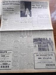 Yeni İstanbul Gazetesi - 11 Eylül 1953 - Hususi Sermaye Ve Yatırım Yazan Habib Edib Törehan Köşe Yazısı - Celal Bayar'ın İran Şahı'na Mesajı - Ankara'nın Suriye'ye Cevabı - İsmet İnönü'nün Nutkuna Hükümetin Verdiği Cevap - Güvenlik Konseyine Türkiye'nin Adaylığı - Fransız Delegesi Avrupa Güzeline İtiraz Ediyor - Dünya Bankasının Türkiye'ye Yardımı - Halide Edip Adıvar'ın Romanı Döner Ayna Yazı Dizisi - Milli Eğitim Ve Siyasi Partiler Bedri Alogan - Büyük Atatürk'ün Ölüm Yıldönümü - Taksimdeki Opera Binası Sahne Kısmının Temeli Dün Törenle Atıldı - İtalya Trieste Hududundan Ordusunu Çekmek İstemiyor - Eski İran Başvekili Musaddık Açlık Grevi Yapıyor - Denizde Cinayet Telif Hakkı Keystone Yazı Dizisi - Soğuk Su İle Tedavi Usulü - Milyon Hırsızı Yazan S.G. Seeliger Yazı Dizisi - Susan Hayward Haftada 5000 Dolar Kazandırıyor - Broadmoor Deliler Hapishanesi - Resimle Dünya Haberleri - Boğaz Açıklarında Bir Gün Poyrazköy - Çapamarka - Kodak - Üsküdar Türk Kız Koleji - Arı Bisküvileri